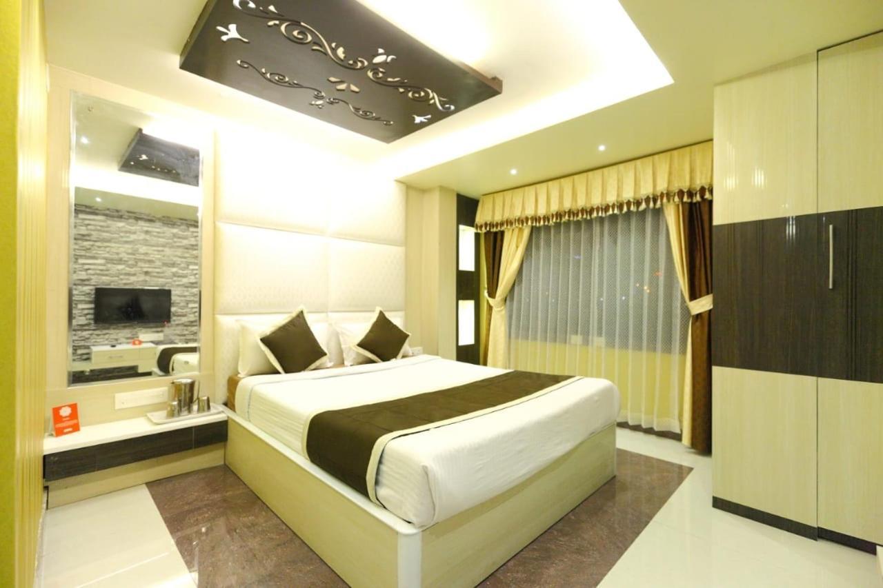 Hotel Maneck Udagamandalam Exterior foto